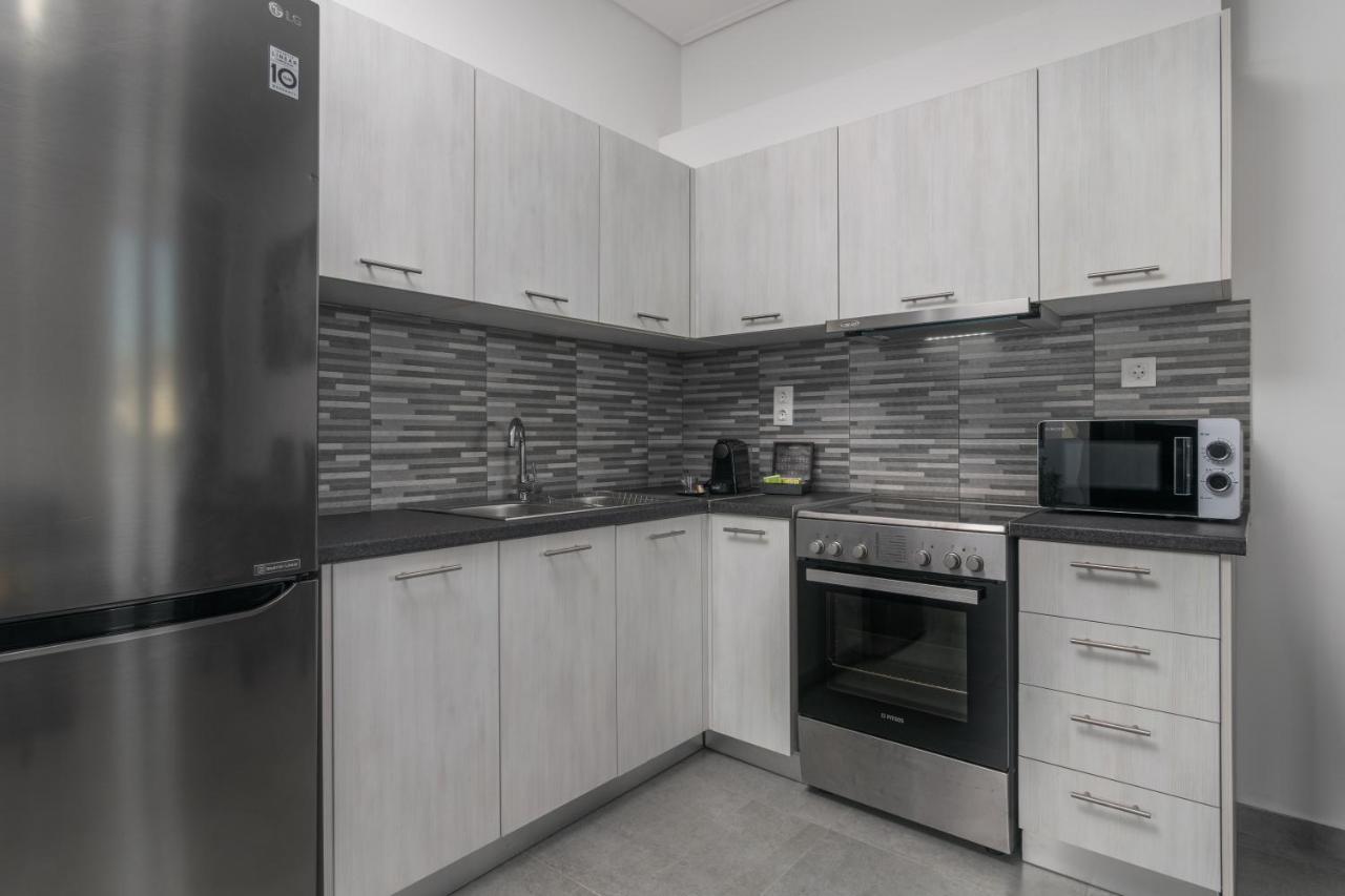 Emanouela'S Apartement In The Center Of Adamas Esterno foto